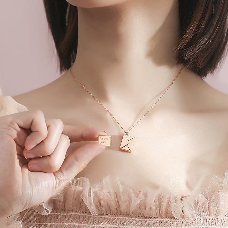 Engraved Envelope Necklace In Stainless Steel For Women_voghion.com