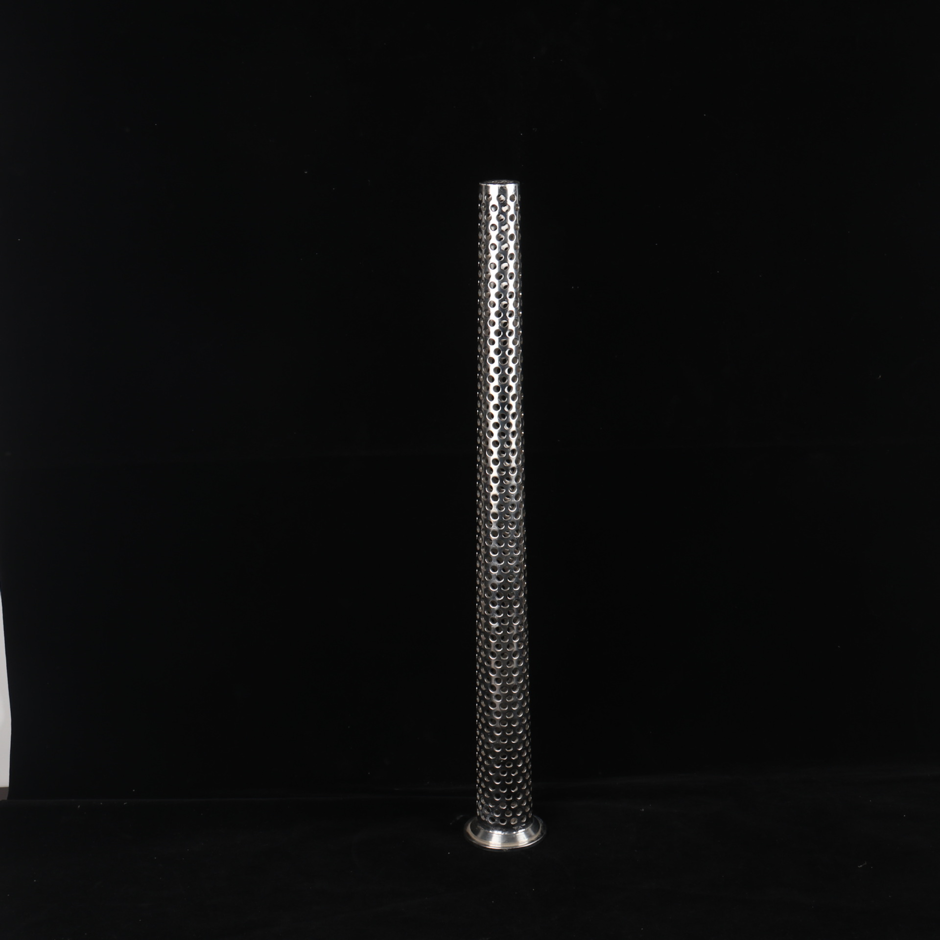 不锈钢304直缝焊过滤管  多孔滤芯骨架管 冲孔消音管