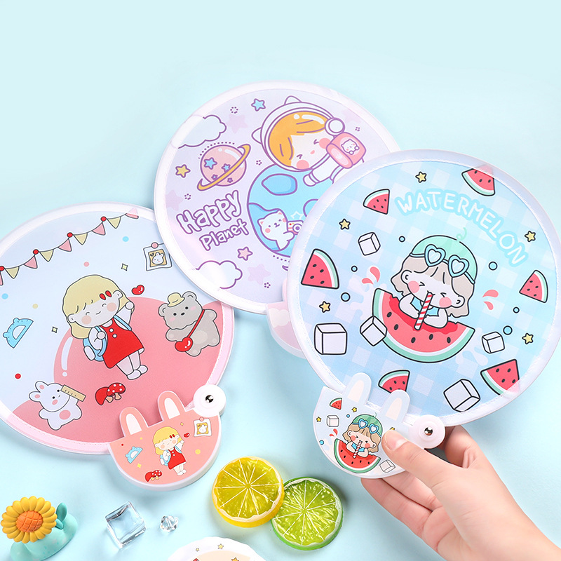 Reflector lindo ventilador plegable ventilador portátil de dibujos animados ventilador pequeño estudiante mini tela ventilador de grupo ventilador plegable al por mayor