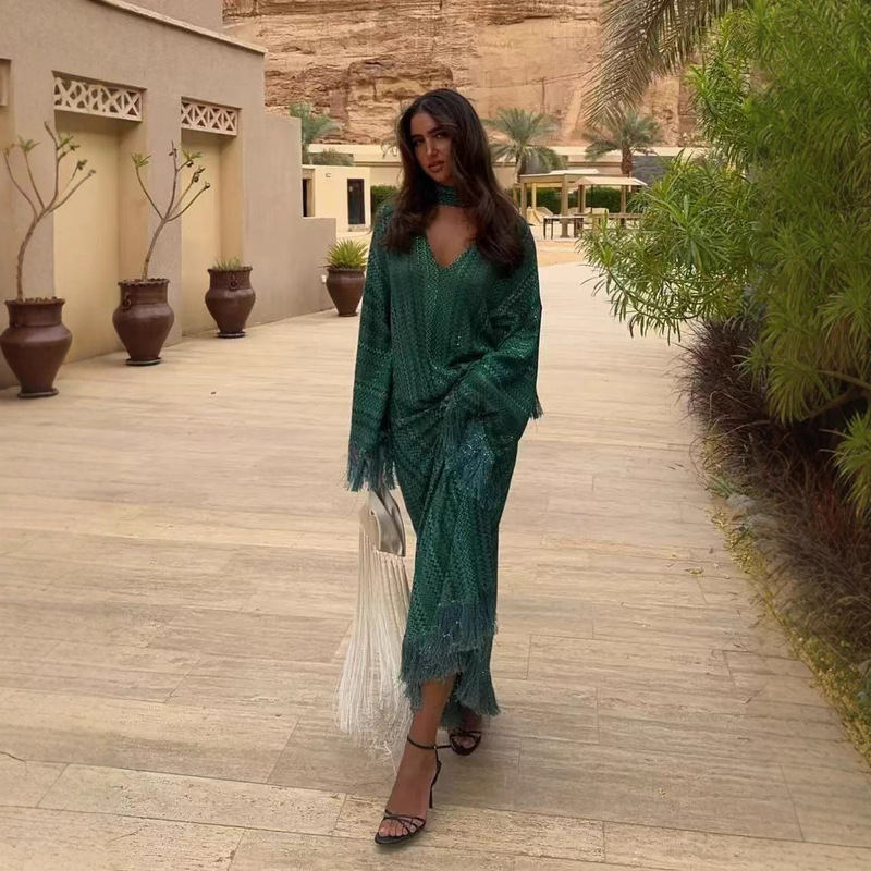 European and American 2025 New Cross-Border Women's Fashion Elegant Style Long Gown with Tassel Print V-Neck Dress European and American 2025 New Cross-Border Women's Fashion Elegant Style Long Gown with Tassel Print V-Neck Dress