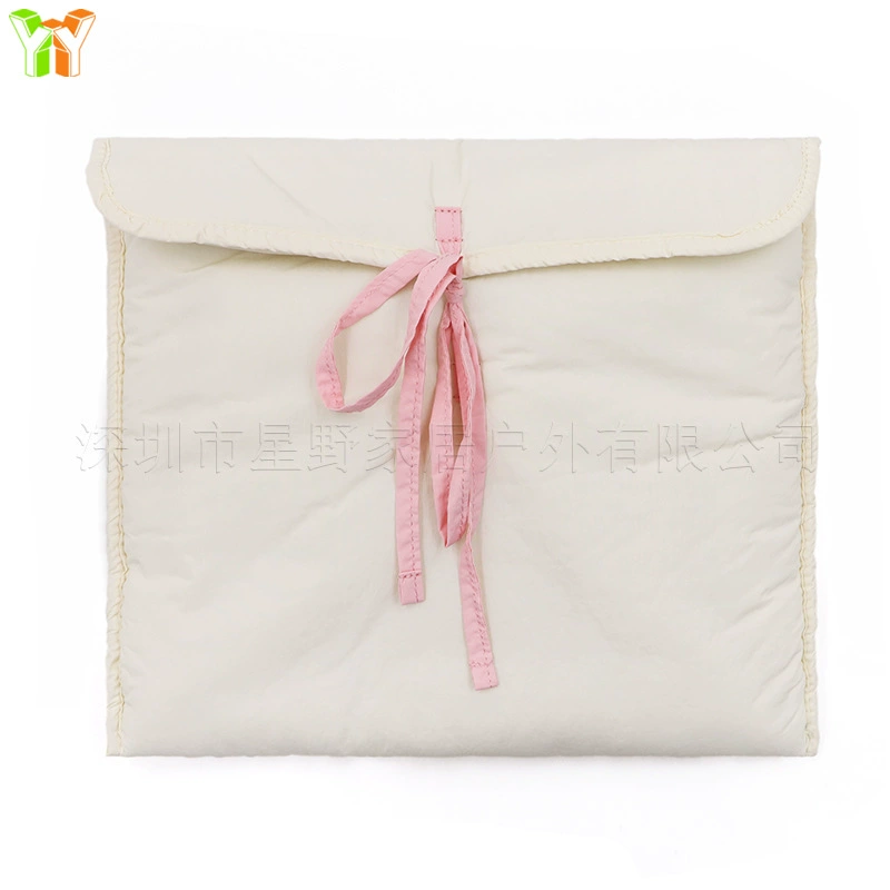 Tablet laptop with bow, quilted organizer bag, (Physicals)