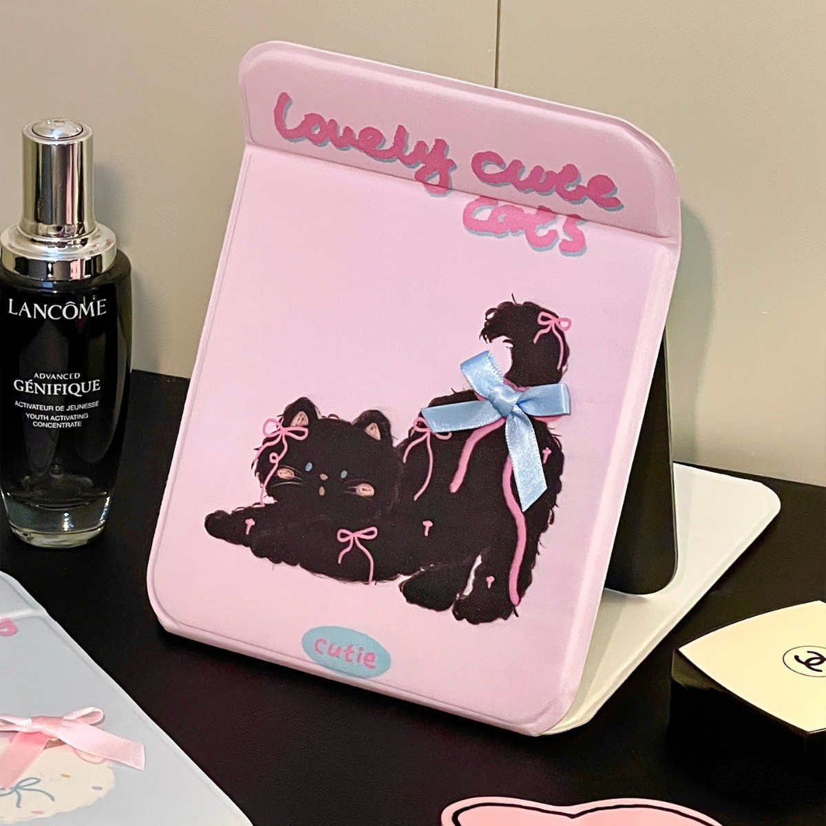 Espejo de maquillaje HD dormitorio oficina escritorio espejo de tocador mujer lindo portátil portátil portátil portátil pequeño espejo plegable