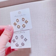 11624�n��ɐ�С��ᔽM�����b�W���ճ����s���|���hŮ