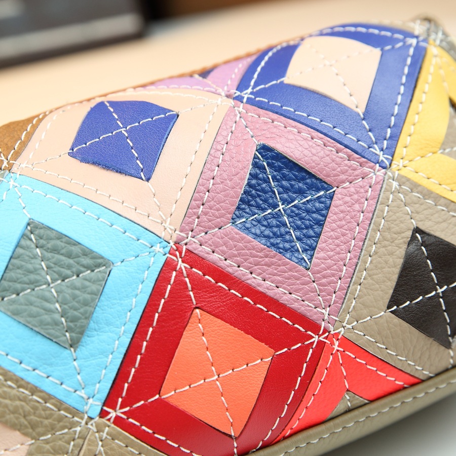 Women's Ethnic Style Colorful Plaid Genuine Leather Shoulder Crossbody Bag Small Pillow Bag Random Color Blocking Design_voghion.com