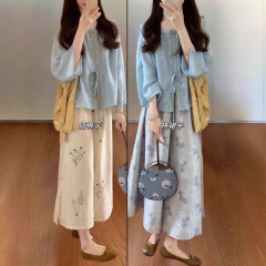 夏のスタイルの女性の新しい中国風のボタン付きトップスとスカート、ファッショナブルでハイエンドの気質スーツの完全なセット