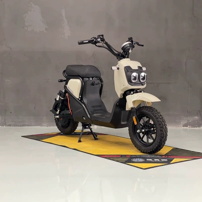 Elektrikli motosikletlər Long-Distance Electric Scooter, High-Speed