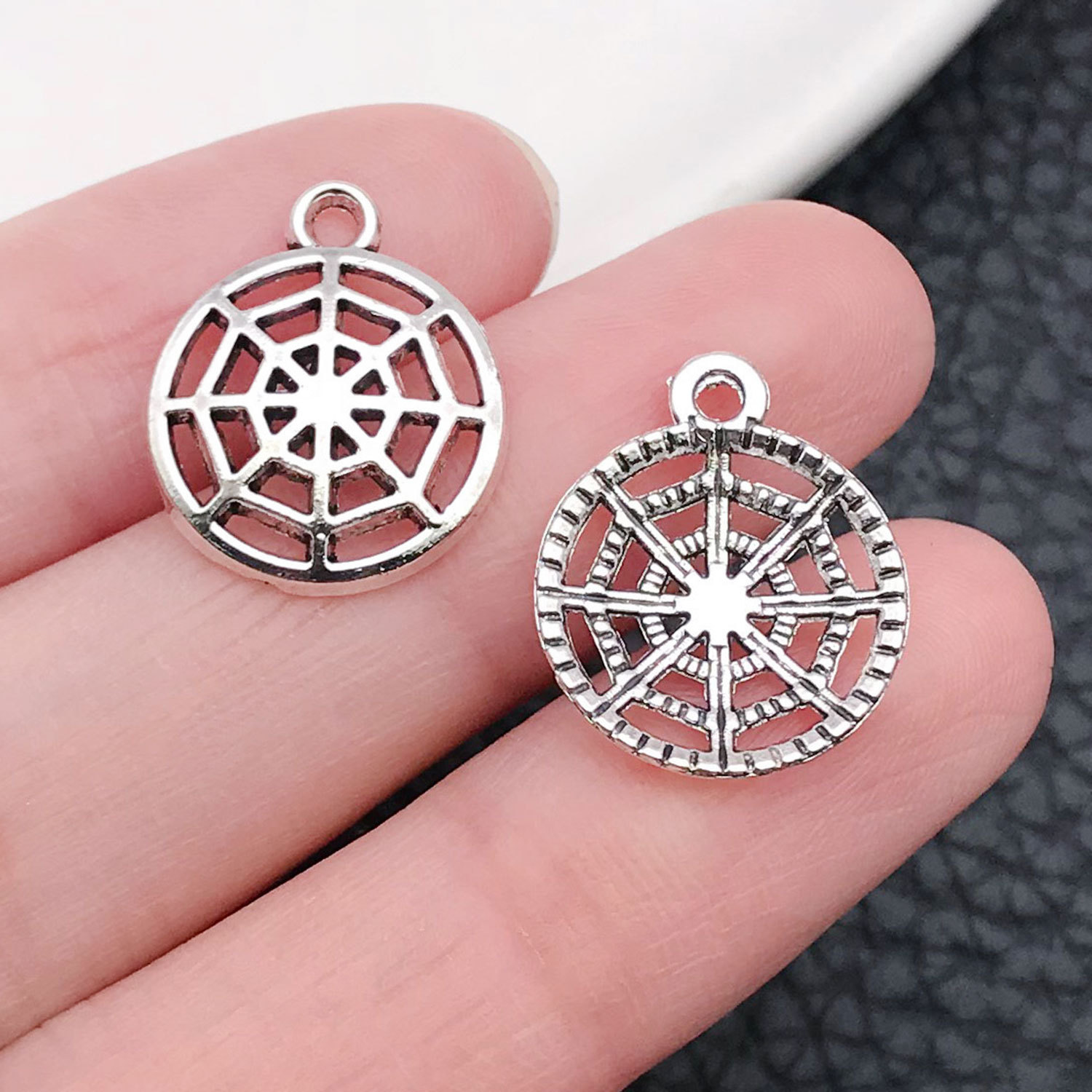 Mixta 80 accesorios de Halloween calabaza cráneo murciélago bruja colgante DIY accesorios de la joyería pendientes material