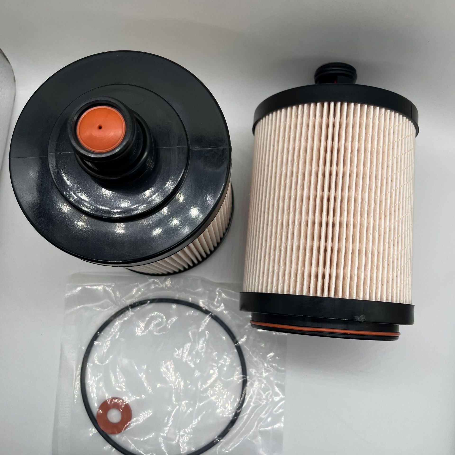 Diesel Fuel Filter L111000000801 Uf0666-007 Diesel Filter Compatible with Foton National Vi