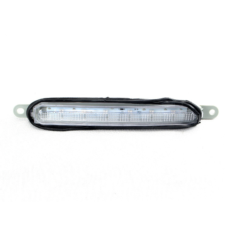 Aplicable a Mitsubishi 10 / 11 / 12 / 13 / 14 / 15 / 16 tipo de luz de freno de alto nivel de ala de Dios, luz de cubierta del maletero