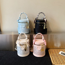 ���l�߼��|������ˮͰ��Ů��2026���¿���z��μ���ٴ�б���