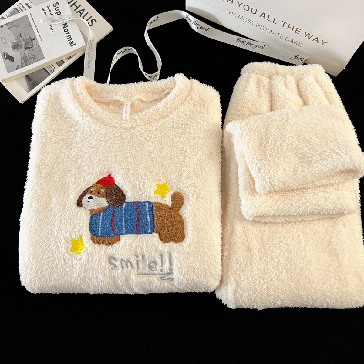 Transfronterizos al por mayor pijamas de otoño y invierno para niñas cálidas de coral de lana dulce dibujos animados casuales manga larga chaqueta explosiva ropa para el hogar