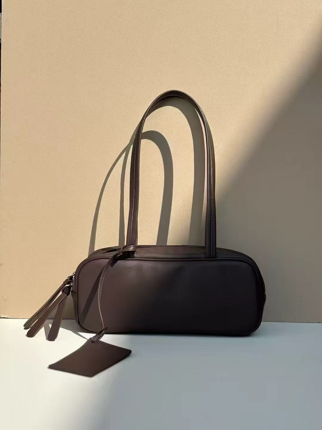 2025 New Retro Boston Bag Cowhide Leather Handbag Underarm Bag Commuter Shoulder Bowling Bag For Women - Thumbnail 6