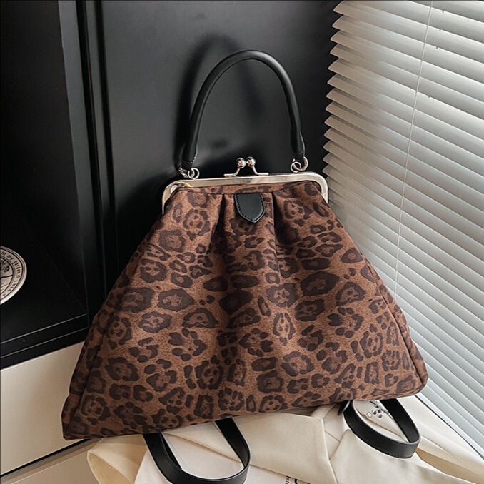Retro Stylish Frosted Tote Bag for Women 2026 New Fashion Large Capacity Backpack Handbag Shoulder Bag Crossbody Bag