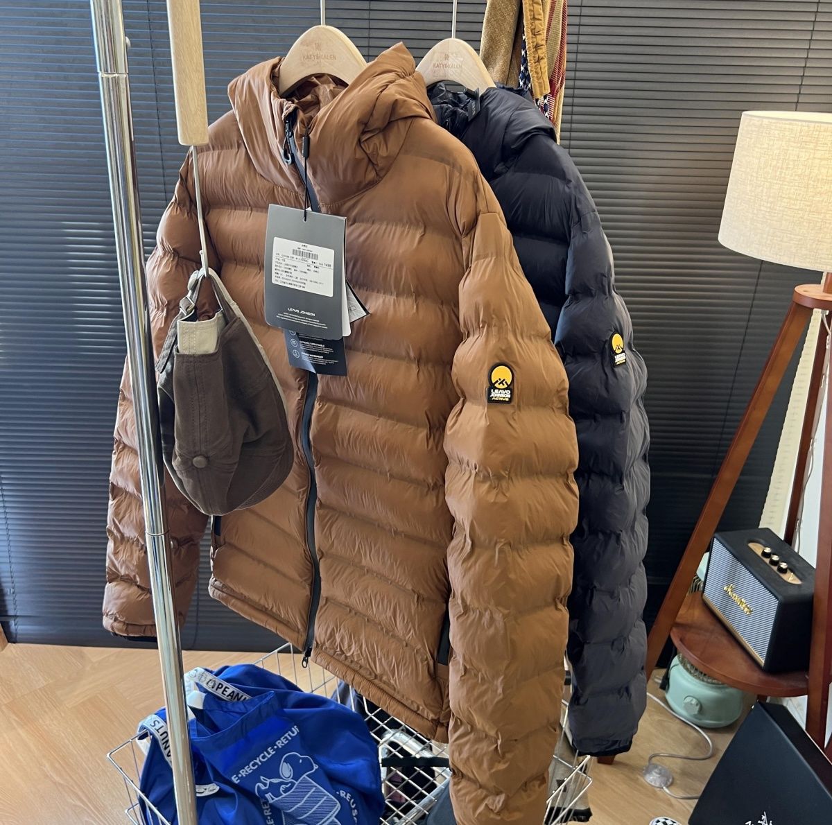 Great Product! Warmer Than Down! Fully Glued! Lightweight and Stylish Men's Outdoor Hooded Cotton Jacket