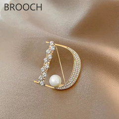 新款字母D胸針高檔精緻簡約胸花防走光絲巾扣別針衣飾配飾批發