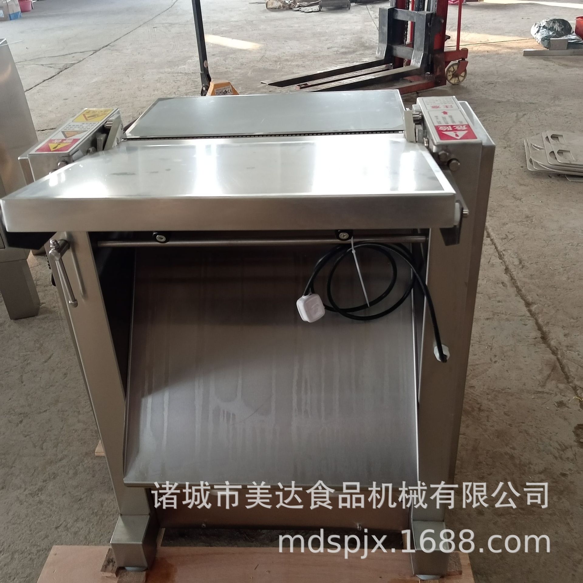 商用电动猪五花肉去皮机 全自动猪肉刮皮机肉皮分离 肉类剔猪皮机