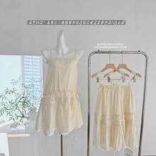 �ļ���Ҫ����Ư���Rِ�����w�鰙ľ��߅��������΢A�����L�B��ȹ