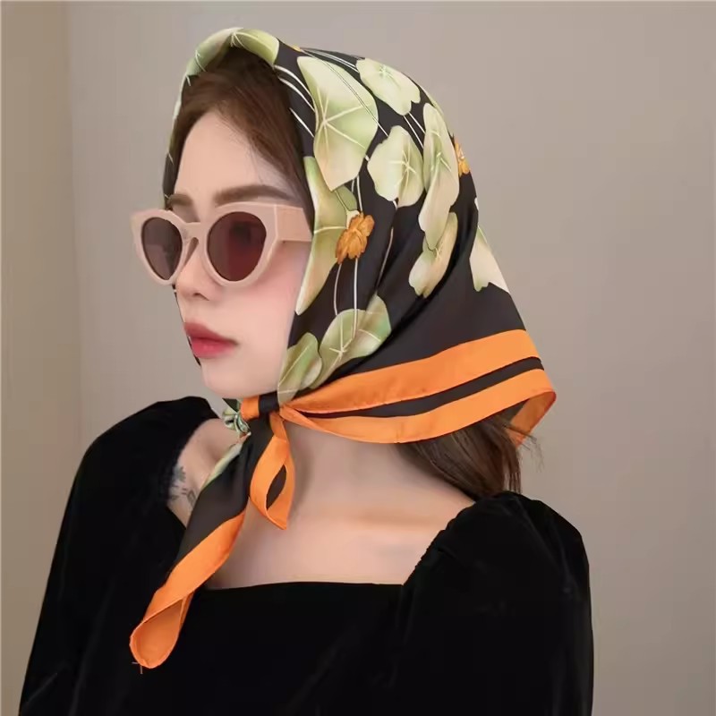 연잎 오렌지 가장자리 블랙
