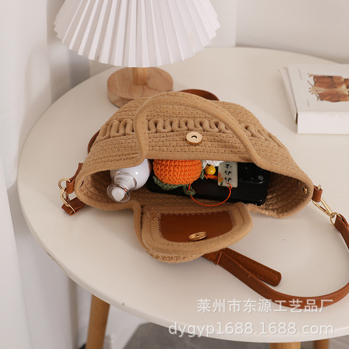 Direct Manufacturer Sale Shoulder Bag with Hollow Weaving, New Style Versatile Hand-held Cotton Thread Women's Bag Beach Vacation Style Sand Bag