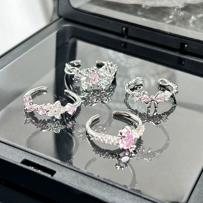 Cute small sophisticated one size design ring, flowered, simple and elegant design