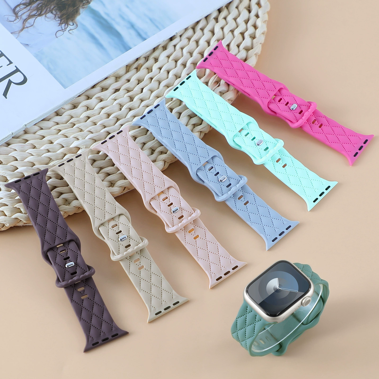 Applicable Apple Watch iWatch S8 9 7 Ultral series cable texture eight -character silicone strap