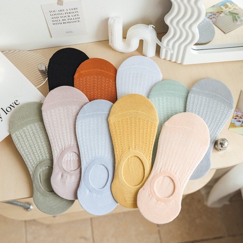 New socks invisible boat socks spring and summer shallow mouth candy color silicone non-slip summer solid color women's invisible socks Japanese style