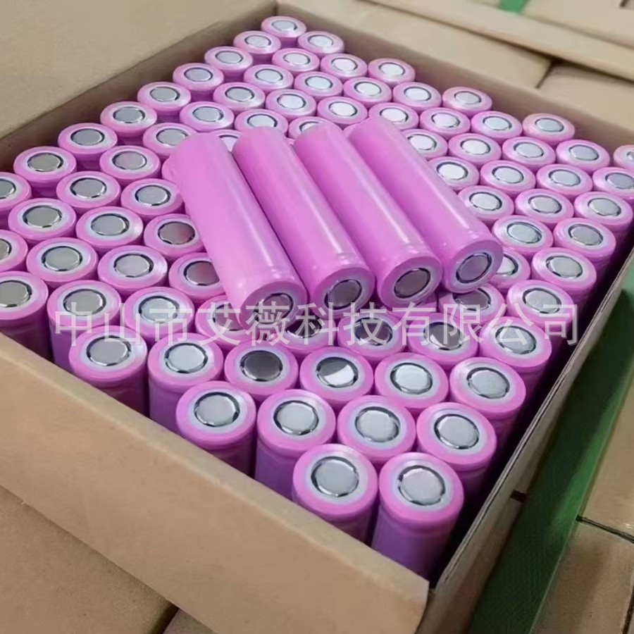 Batería de Litio Hengyi Serie 18650 de 800mAh-2600mAh para Linterna, Ventilador Pequeño y Masajeador
