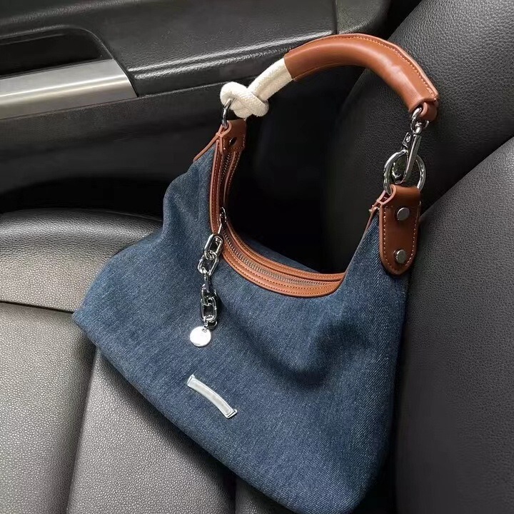 Niche Design Denim Underarm Bag for Women 2026 New Large Capacity Tote Bag Fashionable Shoulder Bucket Bag