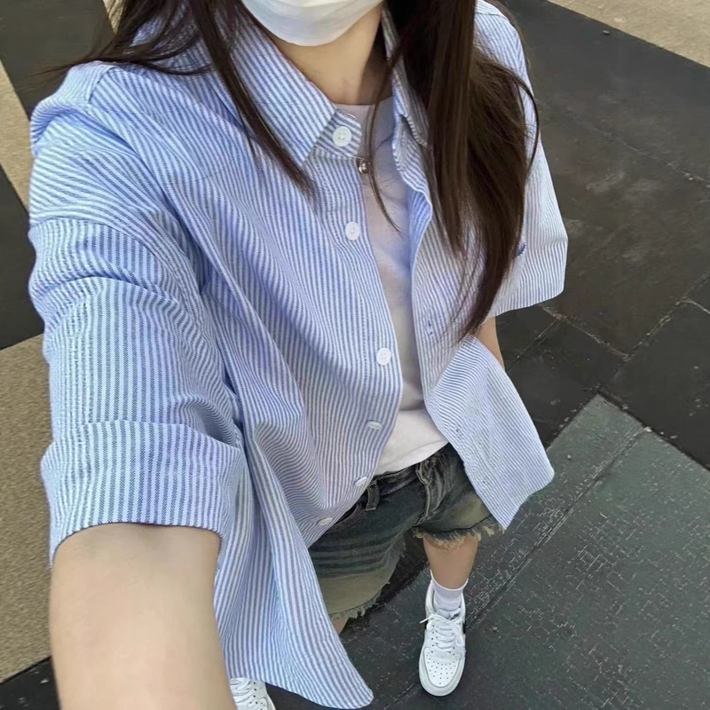 Trendy Striped Short-Sleeve Shirt for Men and Women, Summer Thin Loose Fit Versatile Slimming Layered Shirt, Unisex Style Top