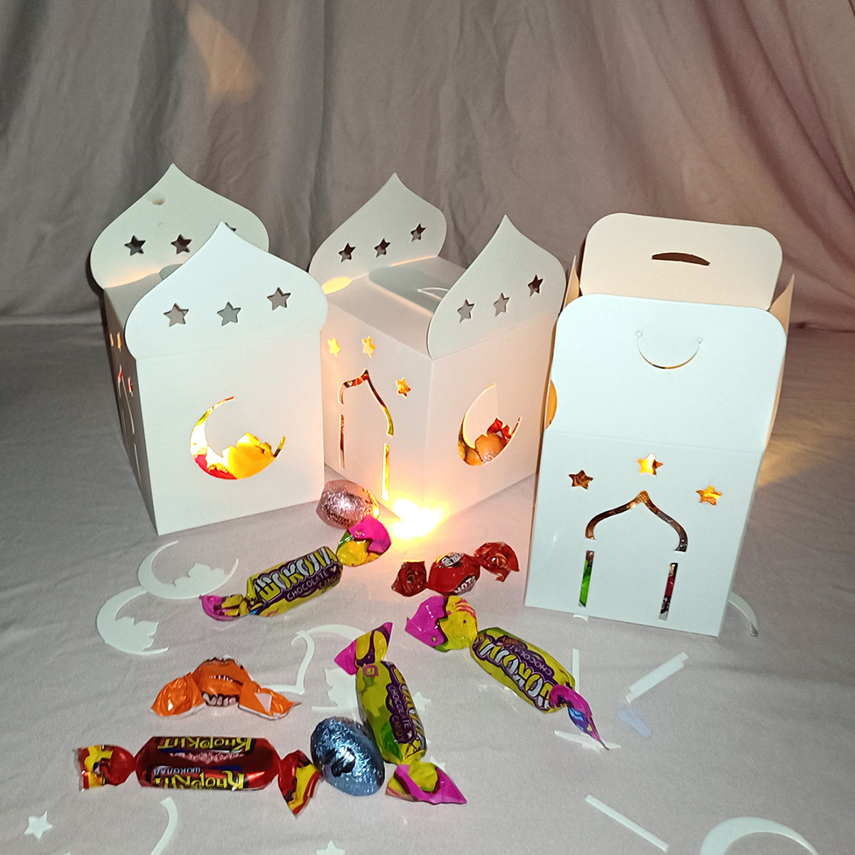 白色开斋节盒子56