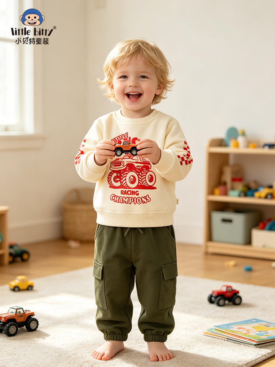 European and American style autumn and winter 2026 boys' outfit, cartoon car letter print, round neck, two-piece sweatshirt set for young children