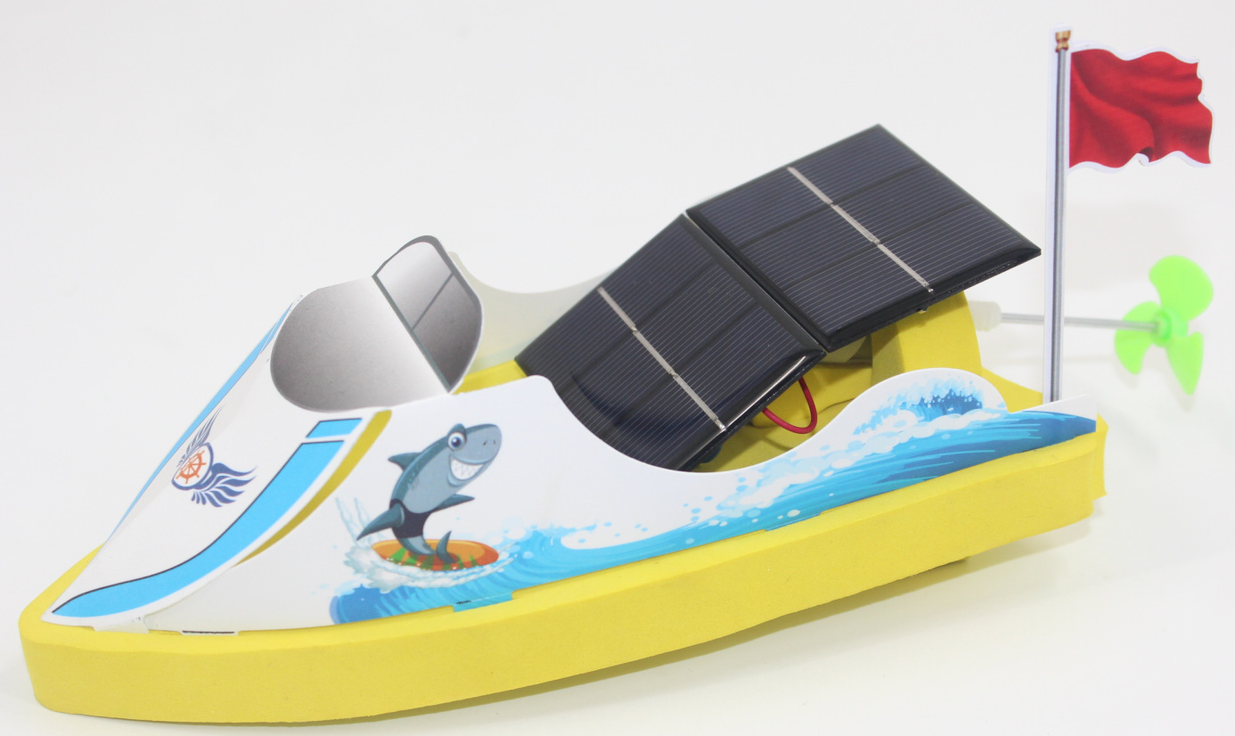 솔라 보트