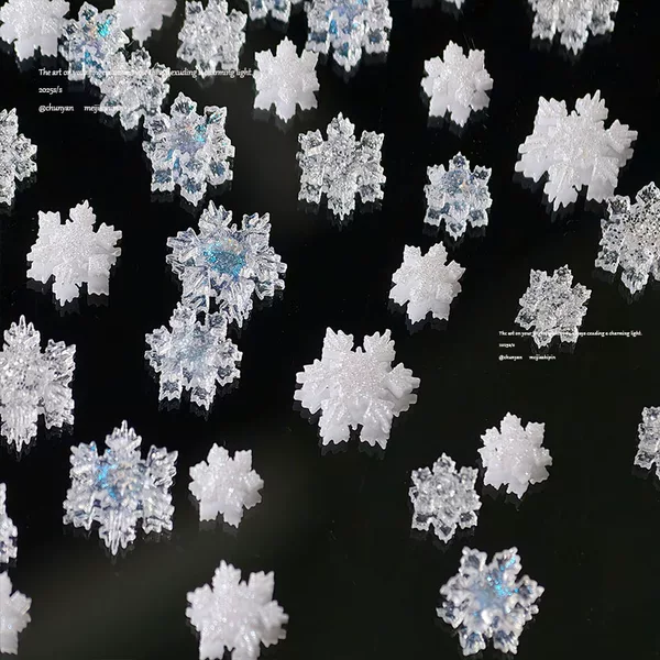 Christmas Series Ice Transparent Snowflake Nail Art Accessories 2025 New Fine Glitter Powder Sequin Resin Nail Drill Decoration Wholesale