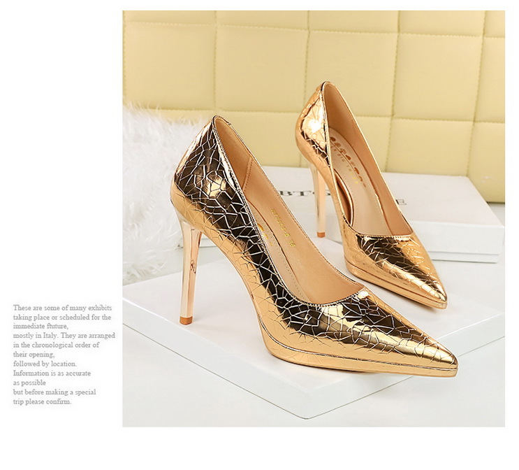 Scarpe da donna con tacco alto, scarpe con tacco sottile, scarpe basse, scarpe a punta con motivo in pietra_voghion.com