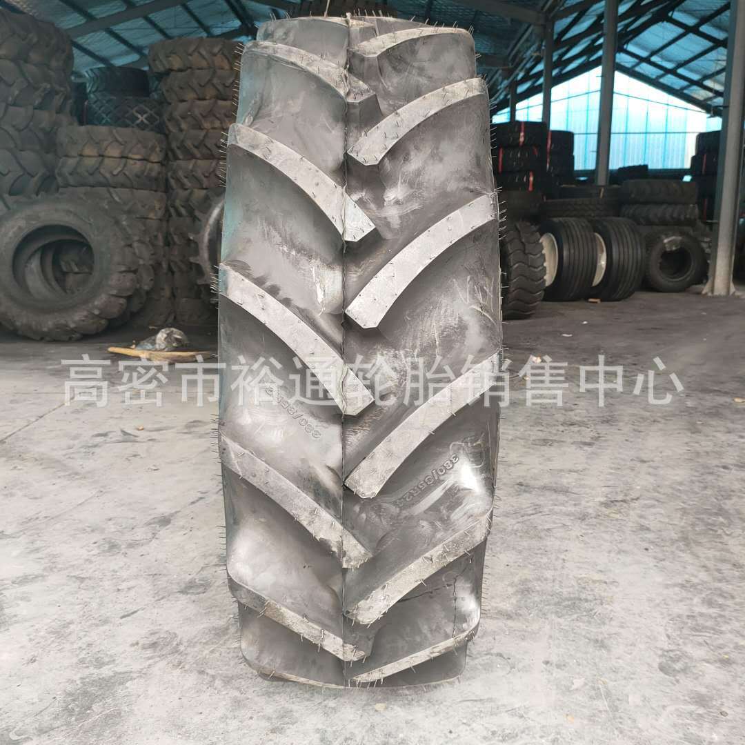 农用拖拉机子午线人字轮胎380/85R24 14.9 420/70R24 520/85R42