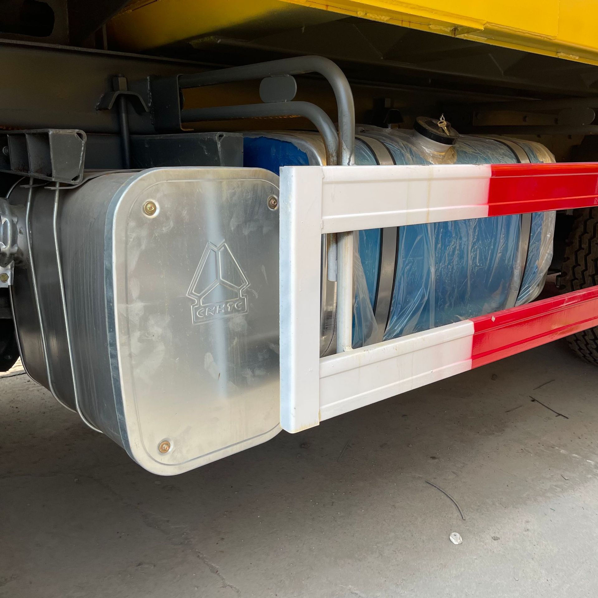 Chinese Heavy-Duty Truck Howo Sinotruk Dump Truck Tractor Truck for Export Direct Sale to Africa Engineering Special Vehicles