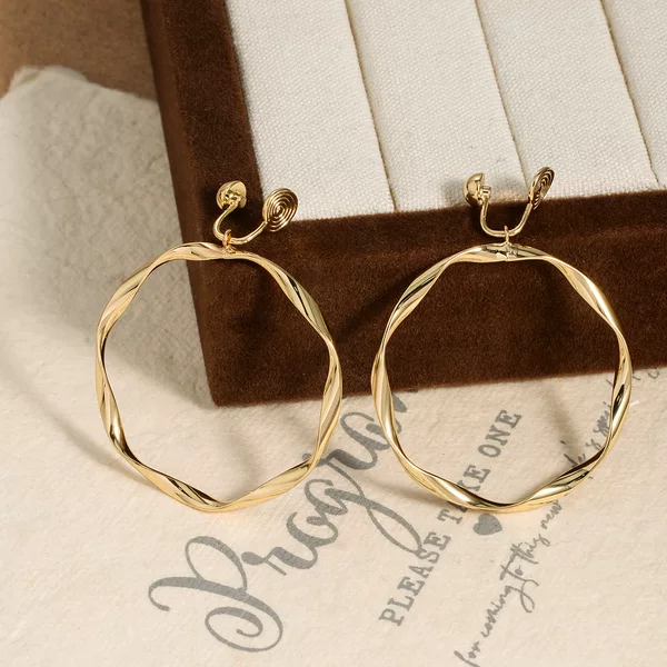 Chinese Restaurant Jiang Yan's Same Style Gold Hoop Ear Clips Without Pierced Ears, High-End Accessible Luxury Elegant Earrings Niche Earrings for Women