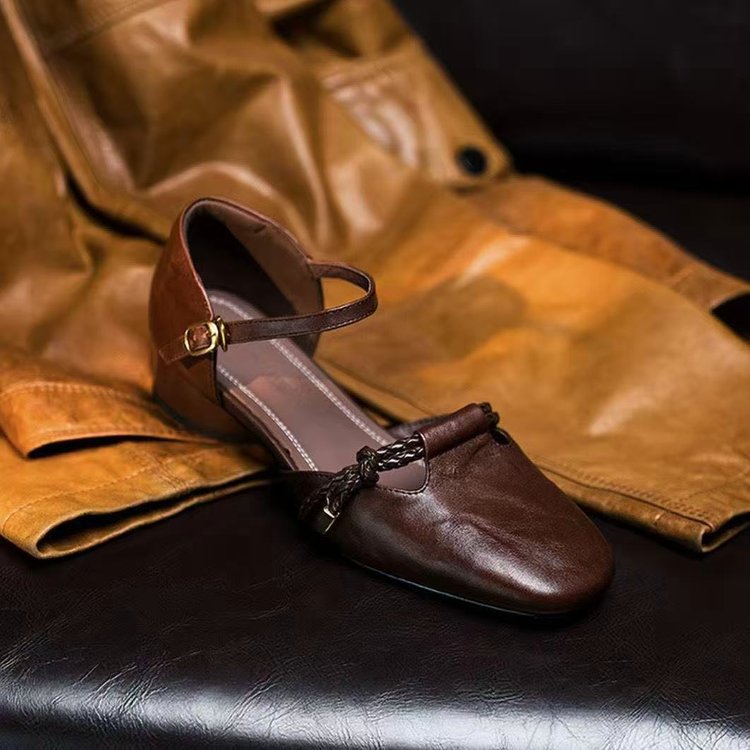 Tacones gruesos de verano sandalias para mujeres 2026 nuevo estilo versátil cómodo tacones bajos de cuero suave de dama zapatos de tacones altos