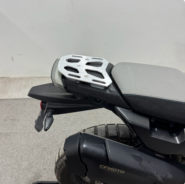 Suitable for CFMOTO 1000MTX modified rear rack tail box rack 800mtx aluminum alloy luggage rack weight-reducing accessories