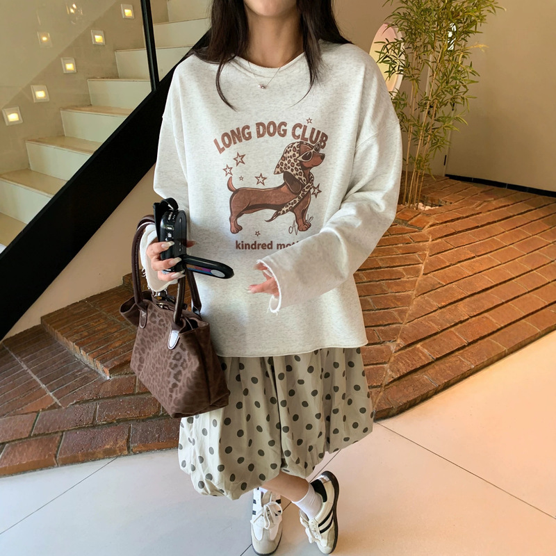 Paper Bag Home Autumn Women's Sweatshirt with Dog Print, Round Neck, Thin Rolled Hem, Fringed Sweatshirt, Casual Style 26508 Paper Bag Home Autumn Women's Sweatshirt with Dog Print, Round Neck, Thin Rolled Hem, Fringed Sweatshirt, Casual Style 26508