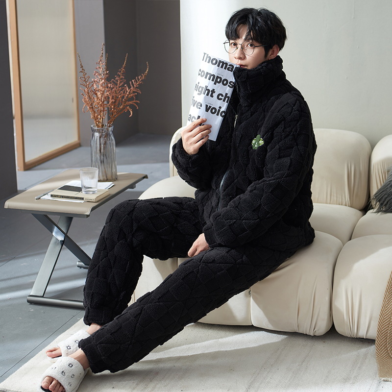 Pijamas de hombre de invierno de los hombres de lana de coral de tres capas acolchado forrado de lana engrosada Otoño e Invierno guapo homewear invierno