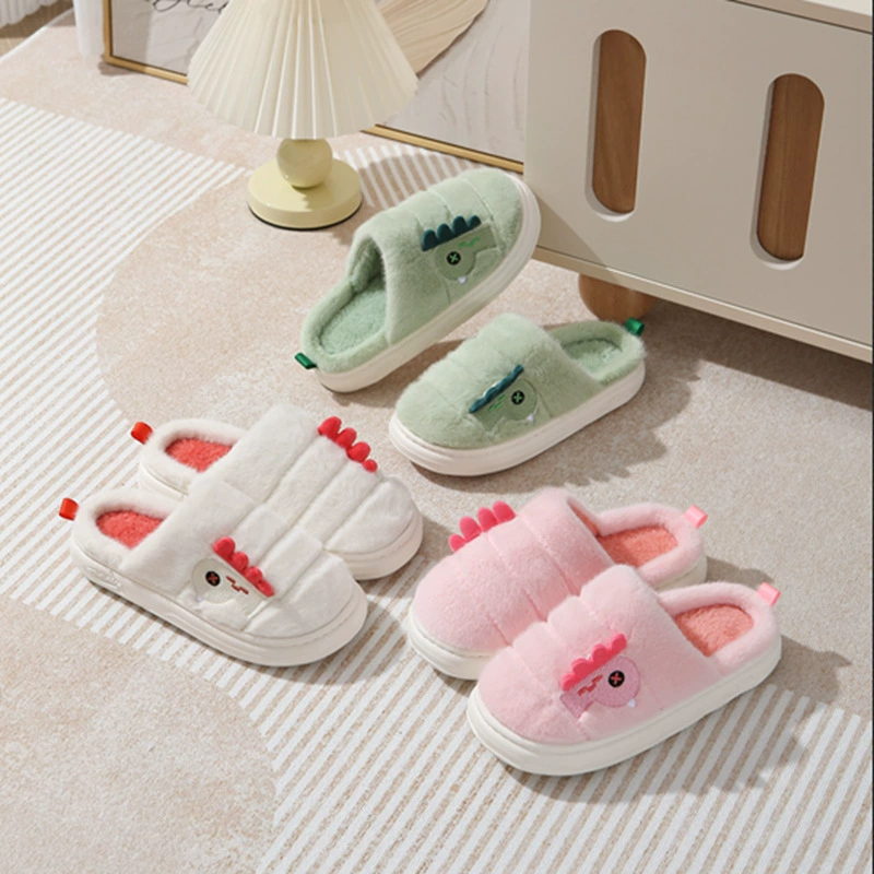 Новые осенне-зимние бархатные теплые домашние нескользящие парные милые мультяшные пушистые хлопковые тапочки из ЭВА на толстой подошве оптом