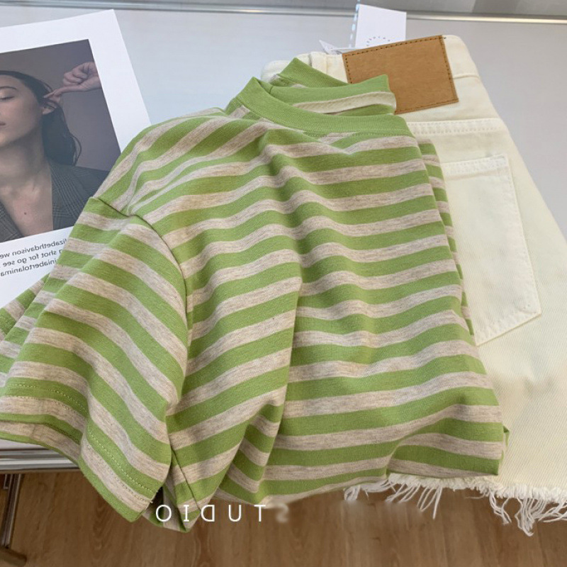 In-Stock Pink Striped Short-Sleeve Women's 2025 Summer New Regular Shoulder T-Shirt with High-End Design, Niche and Unique