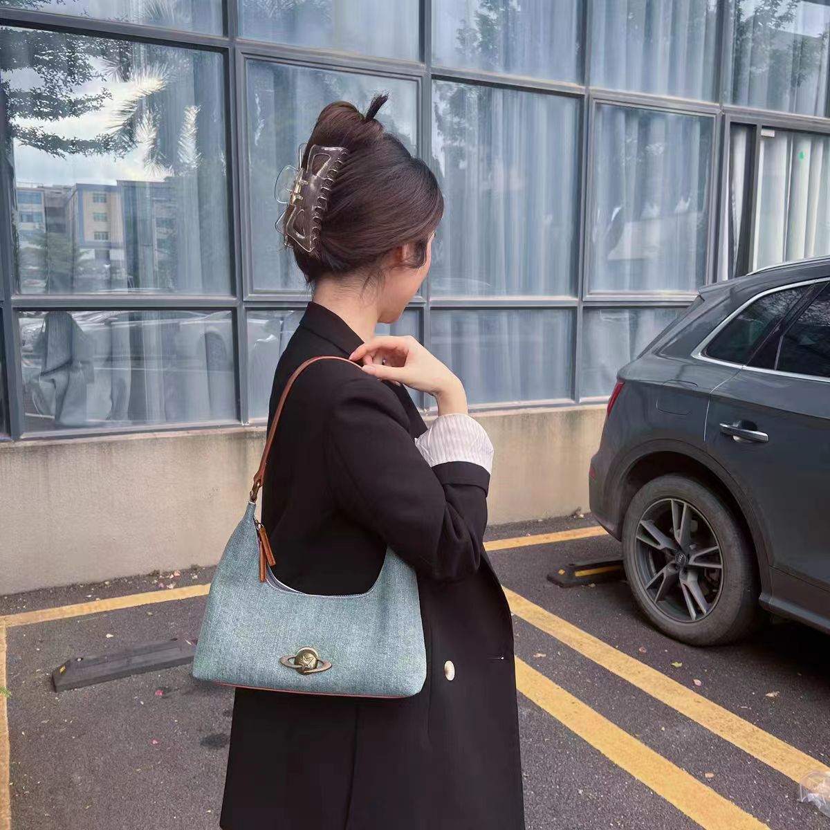 2024 Herbst und Winter Neue Unterarmtasche Wandering Planet Umhängetasche Vielseitige Handtasche Nischen-Denim-Unterarmtasche Großhandel_voghion.com