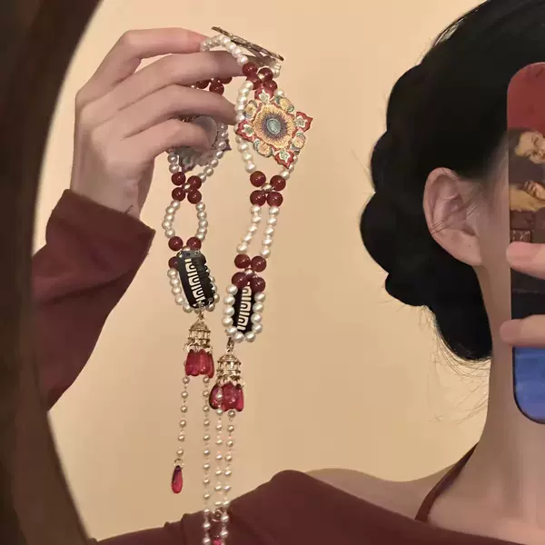 "Red Jade Shadow" 2026 New Chinese Style Pearl Tassel Hair Chain, Ethnic-Style Hairband, Unique and Beautiful Hair Accessory