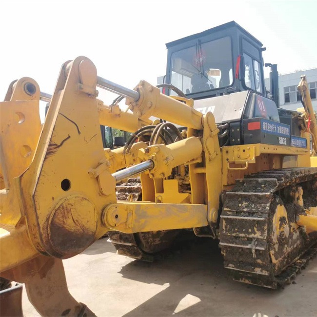 Perenne comercio exterior directo de segunda mano empujador de montaña SD32 excavadora exportación de Brasil buen rendimiento de alta calidad image 3