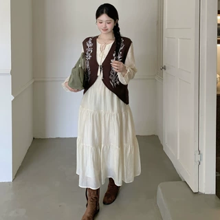 黛锦阁大码甜美绣小白花针织马甲2026秋季新款百搭无袖外搭325391