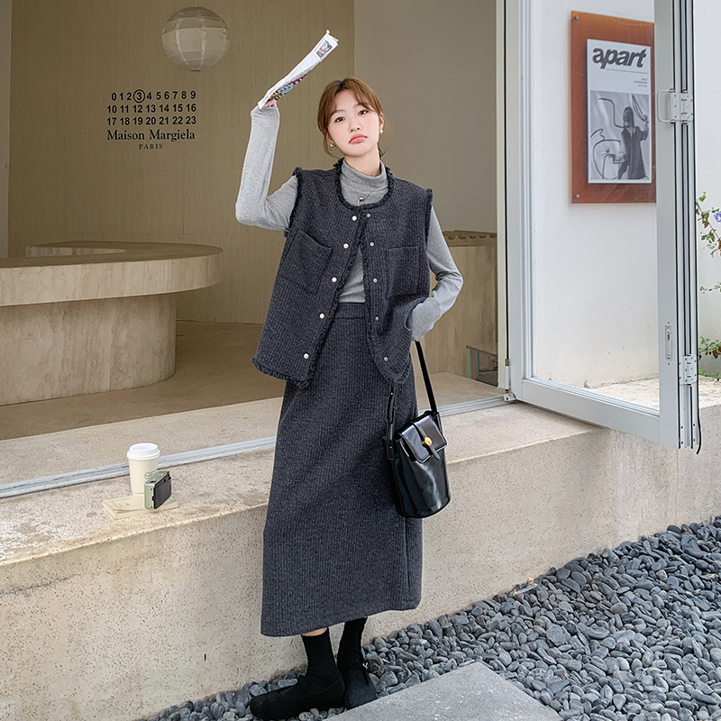 实拍灰色小香风三件套女春季高级感穿搭小个子时髦打底马甲半身裙|undefined