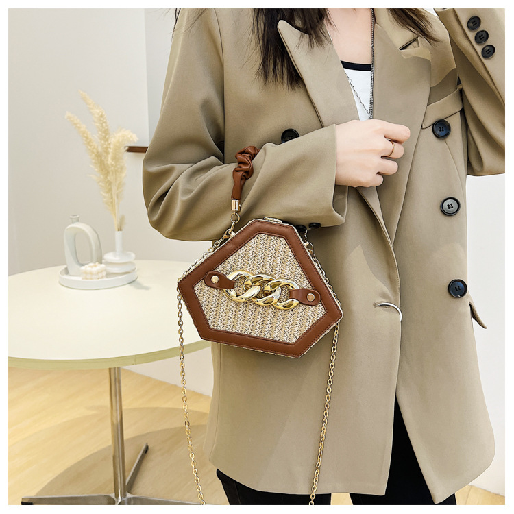 315g Weight Women's Small Straw Geometric Classic Style Lock Clasp Straw Bag
