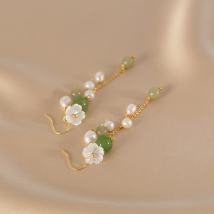 Natural freshwater pearl ear ring female Hetian jade flower hook female light luxury niche tea series pearl Liu Su ear hook ears